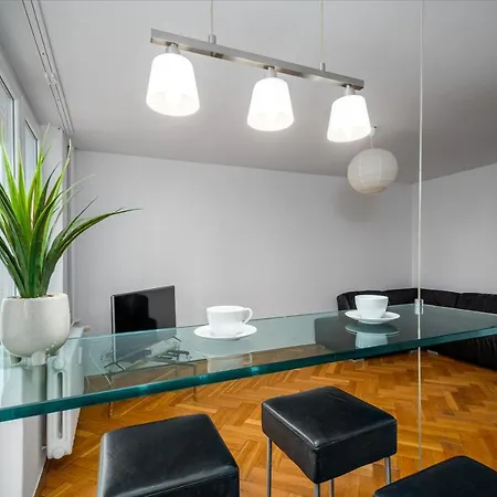 Apartment Afrykanska Street Warsaw